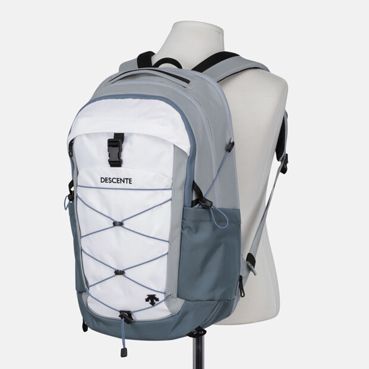 데상트(DESCENTE) 플로우 백팩 (26+5L 슈즈백 구성) 스카이 블루 SR123UBP14
