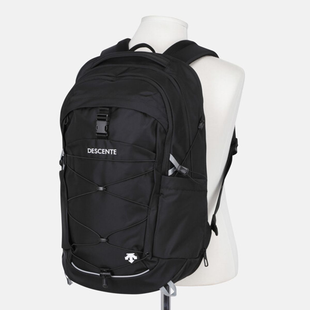 데상트(DESCENTE) 플로우 백팩 (26+5L 슈즈백 구성) 블랙 SR123UBP14