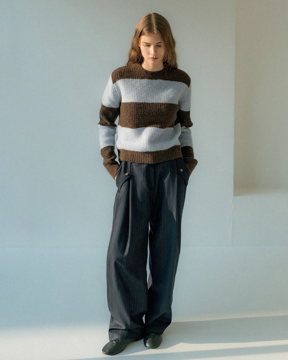 포커페이스(POKERFACE) (W) BLOCK ROUND NECK KINT BLUE/BROWN