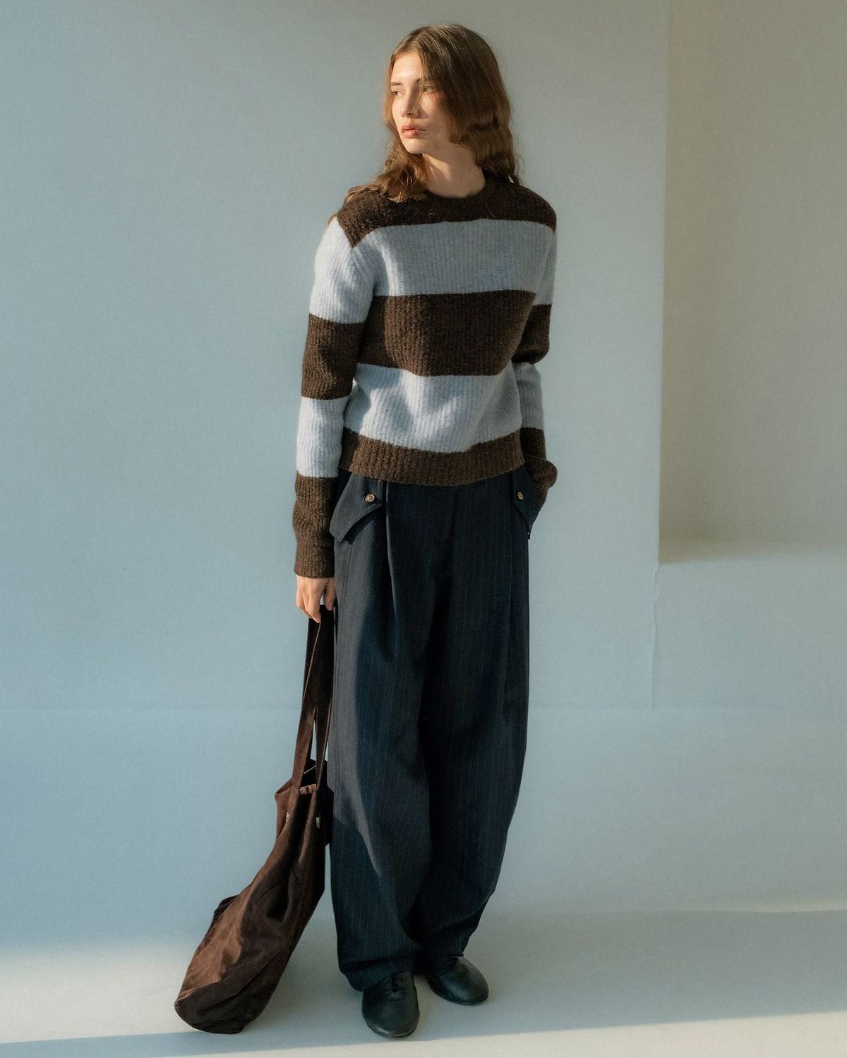포커페이스(POKERFACE) (W) BLOCK ROUND NECK KINT BLUE/BROWN
