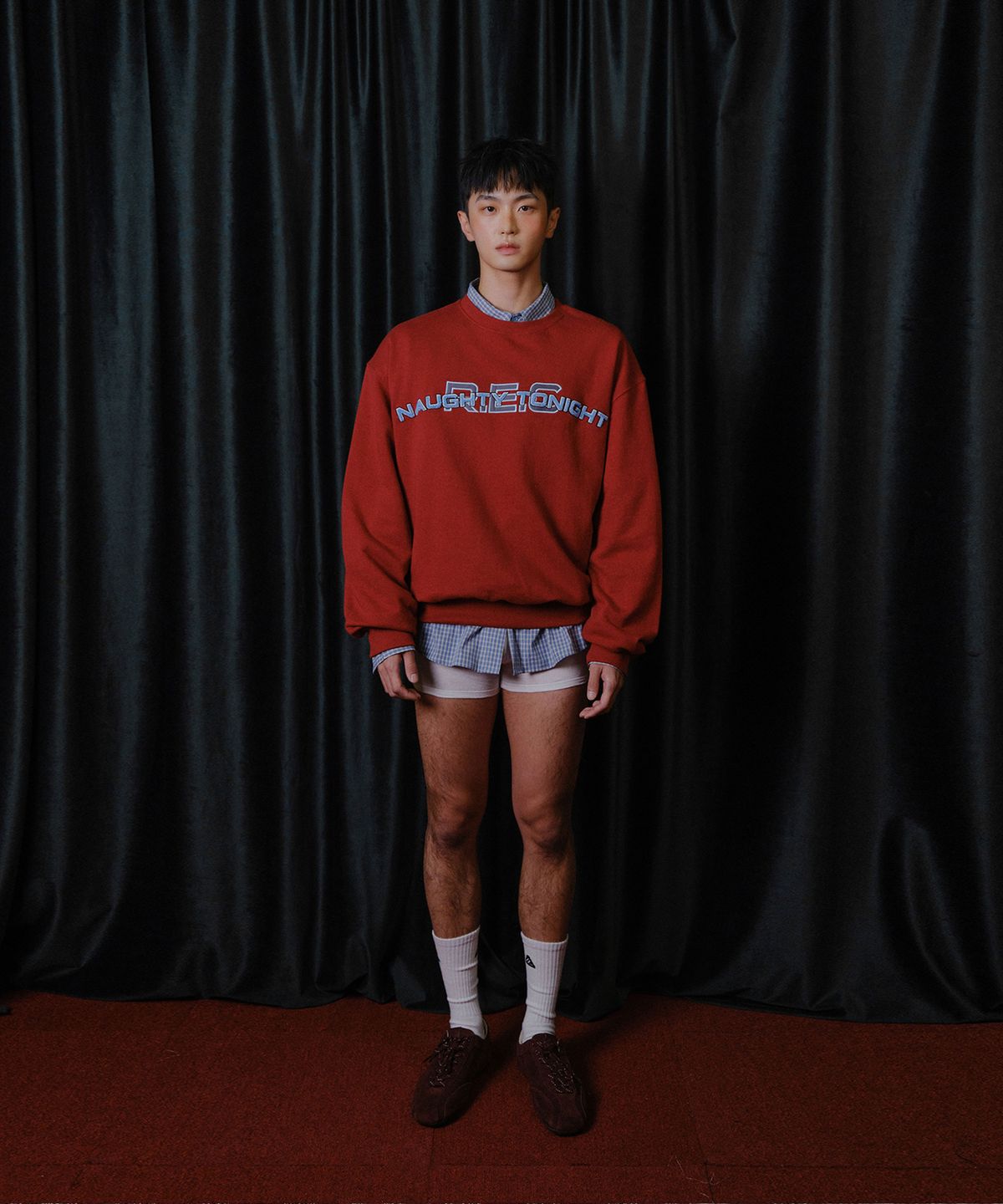레코딩하우스(RECORDINGHOUSE) REC NAUGHTY SWEATSHIRT [RED]