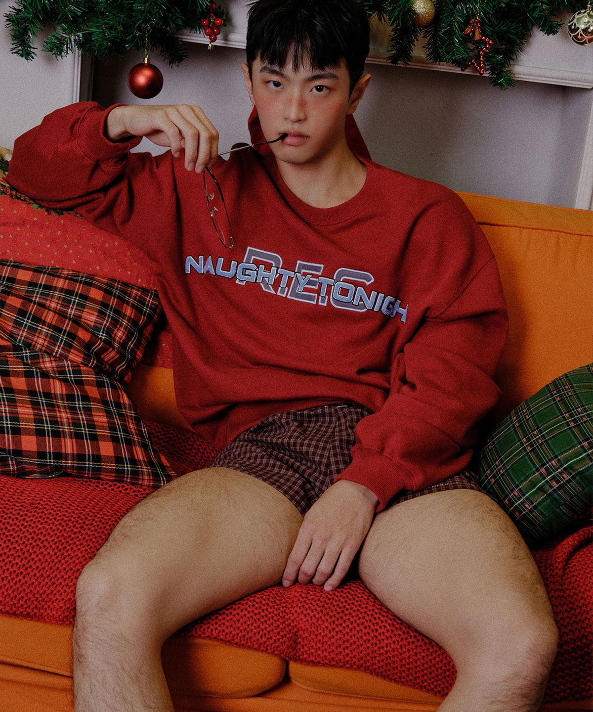 레코딩하우스(RECORDINGHOUSE) REC NAUGHTY SWEATSHIRT [RED]