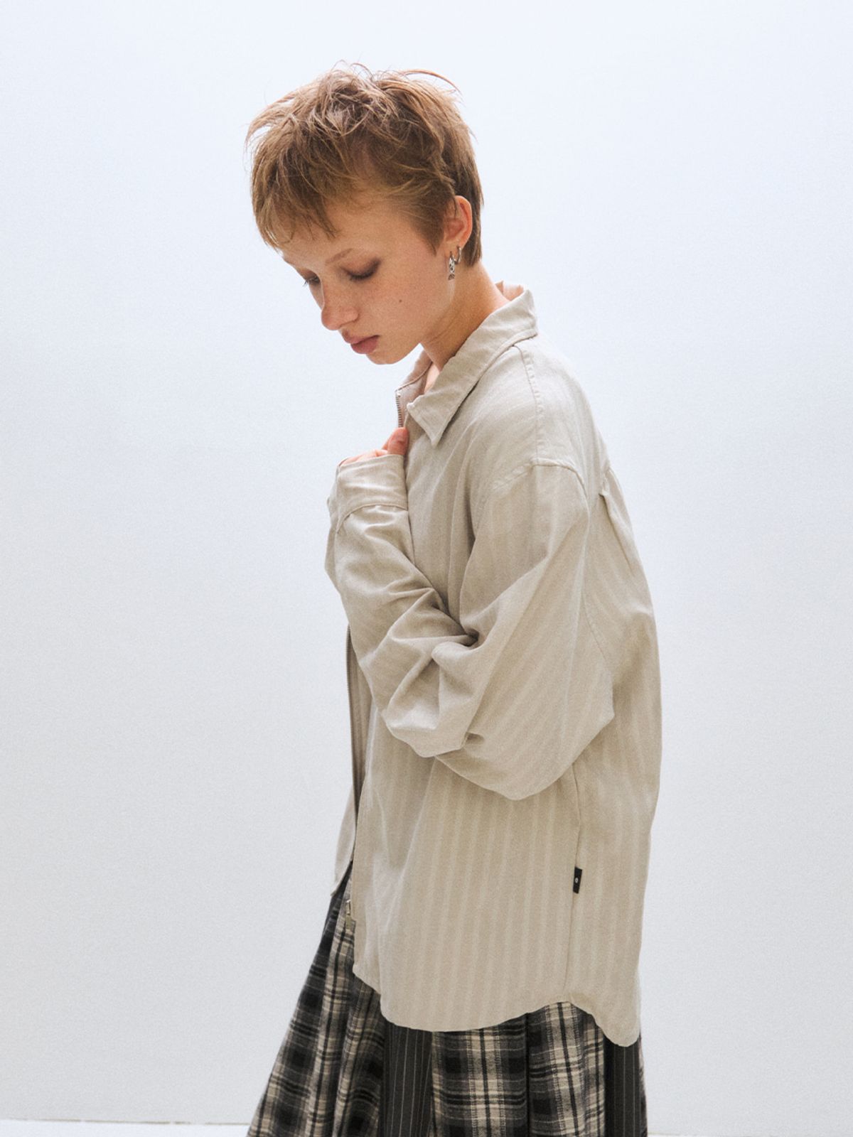 플리즈프로젝트(PLZPROJECT) STRIPE ZIP-UP SHIRT, LIGHT GRAY