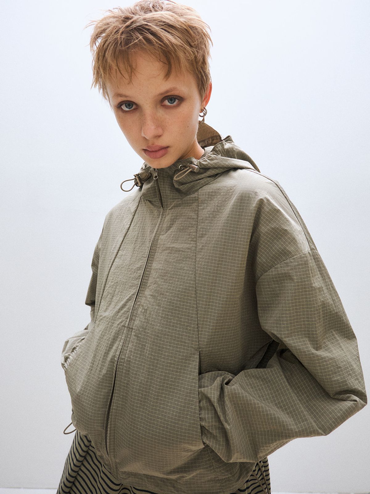 플리즈프로젝트(PLZPROJECT) LIGHT WIND SHELL JACKET, TAUPE