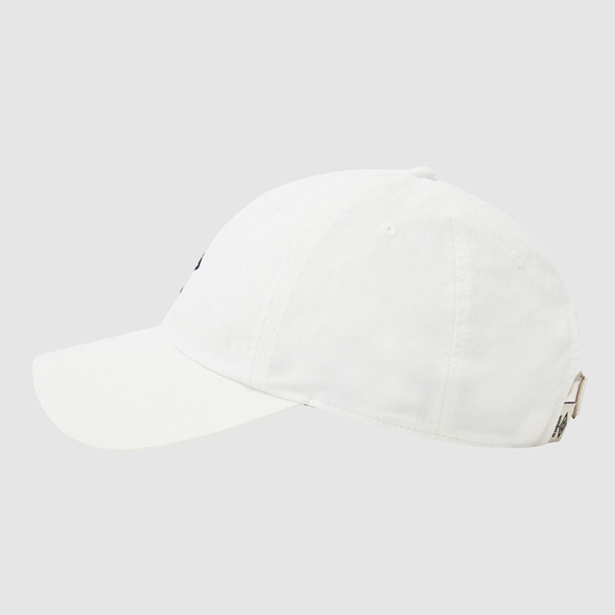 엄브로(UMBRO) 에센셜 클래식 볼캡 화이트 UR123CCP12
