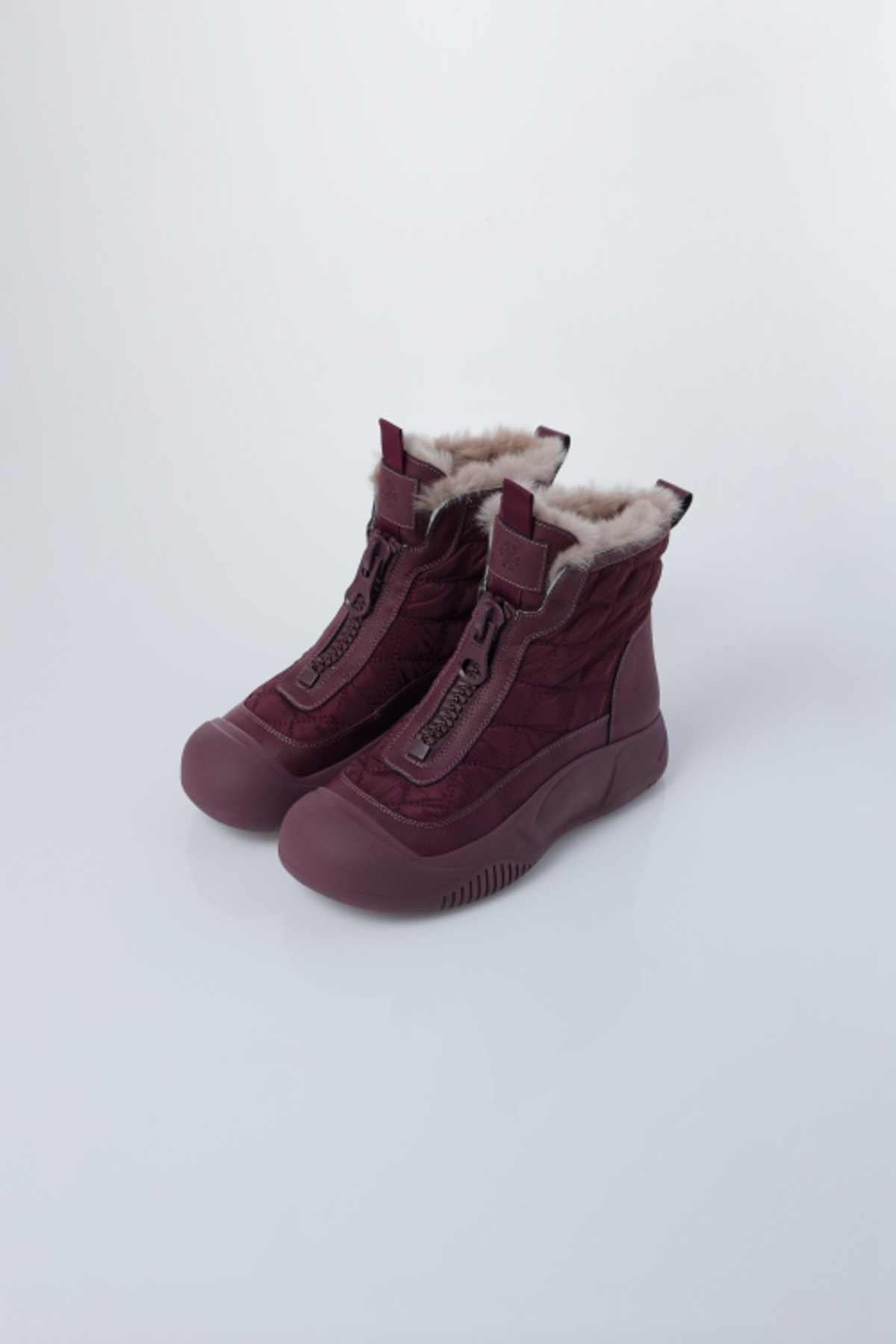 에코에(ECOE) e.c.o.e Nordic Quilted Boots