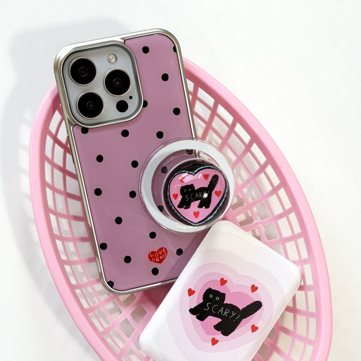 러브오낫(LOVE OR NOT) [맥세이프/실버]글라스/에폭시범퍼_Black Balls-Pink Silver Bumpercase