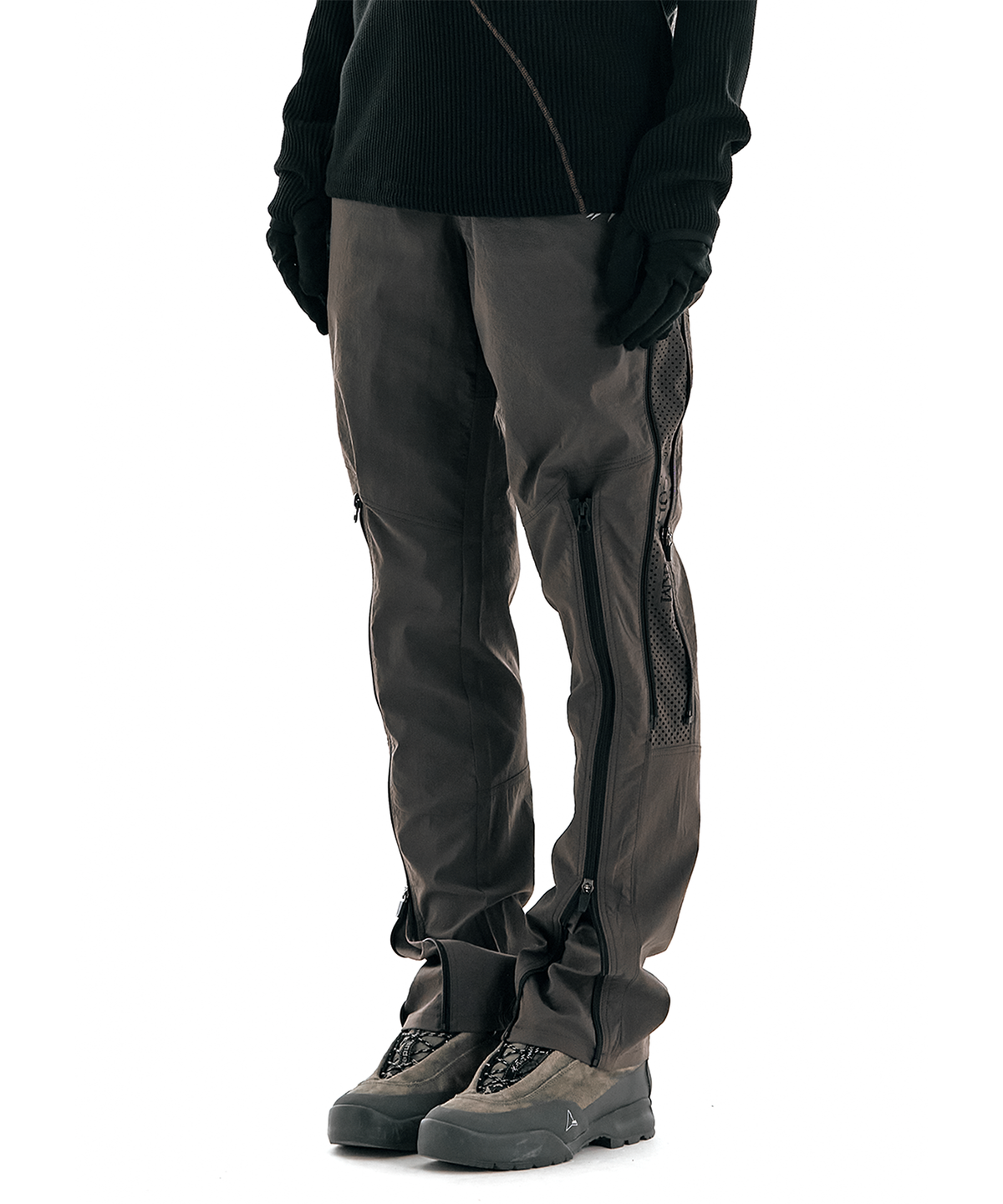 콜드웜(COLDWARM) Zip Vent Trousers (Taupe Brown) -Women-