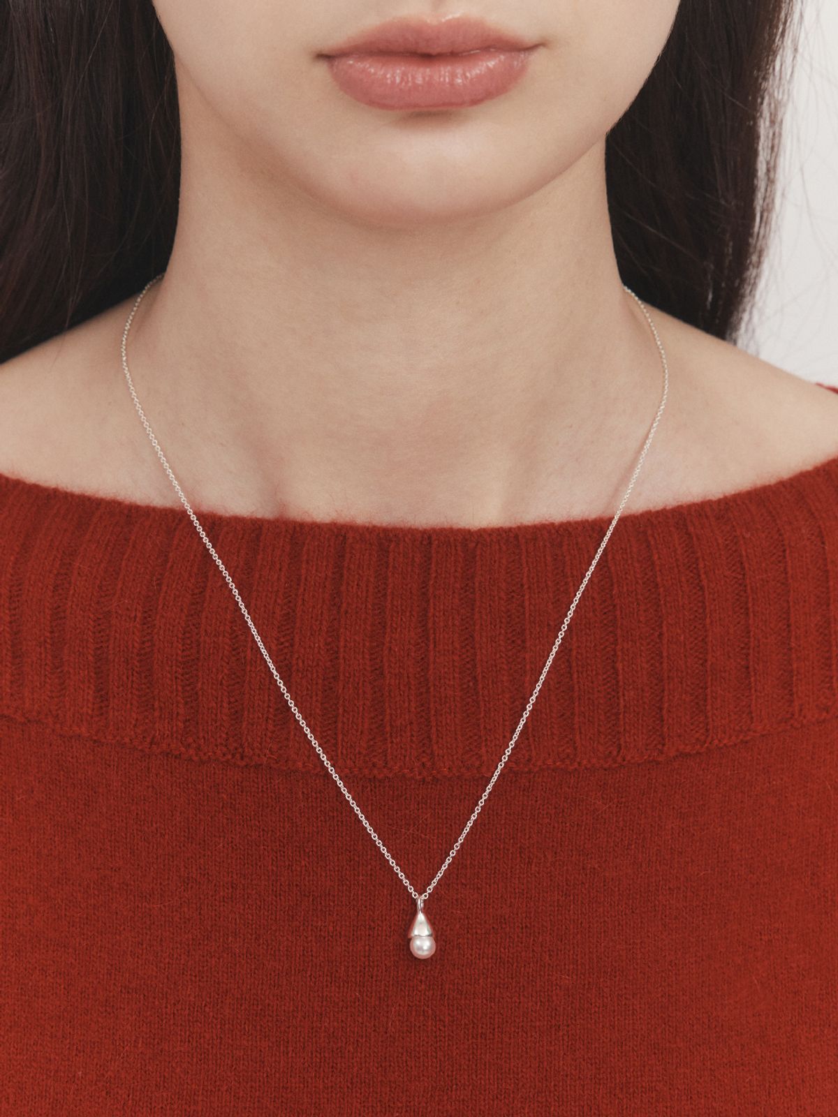 앵브록스(ENGBROX) ruffle pearl drop necklace