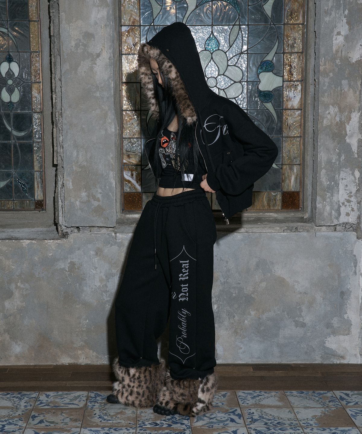 일리오(ILLIO) Black leopard fur pants
