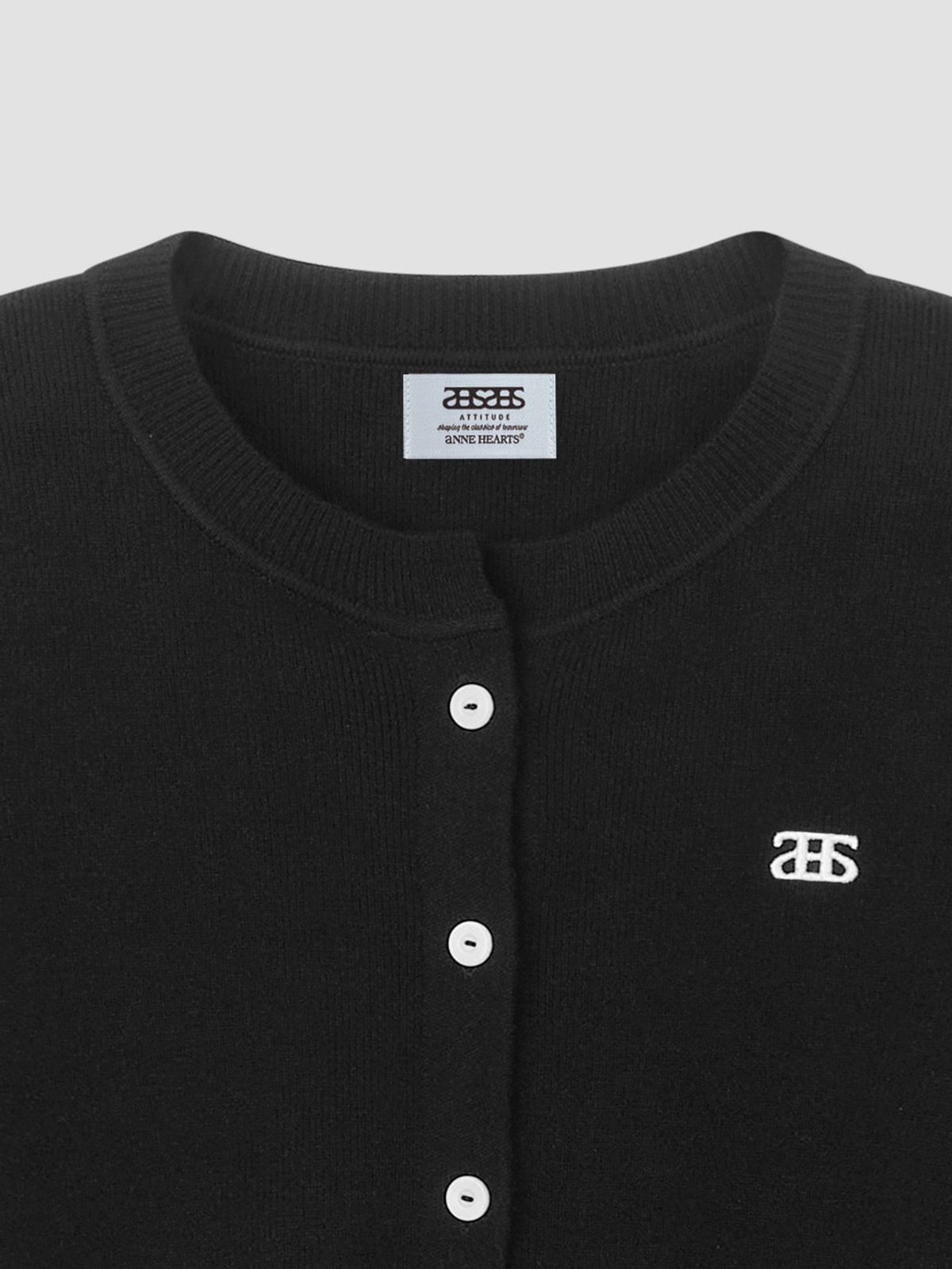 앤하츠(ANNEHEARTS) Logoplay Knit Cardigan Black