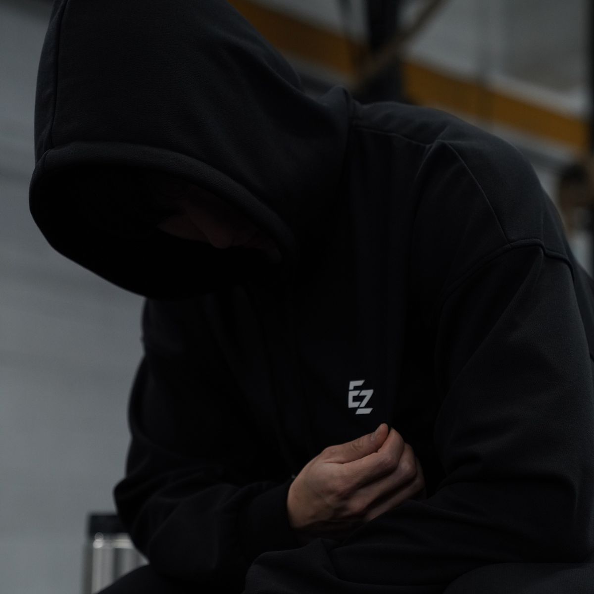 이지투미(EZTOME) 트레이닝 후드 티셔츠 기모