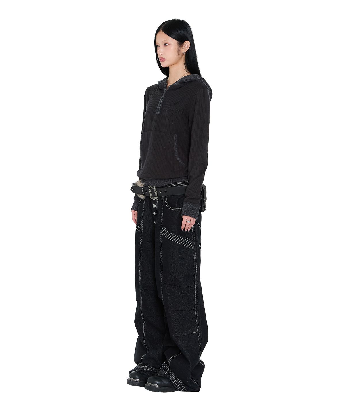 아캄(AAKAM) CROS2 Contrast Button Hoodie (Black)
