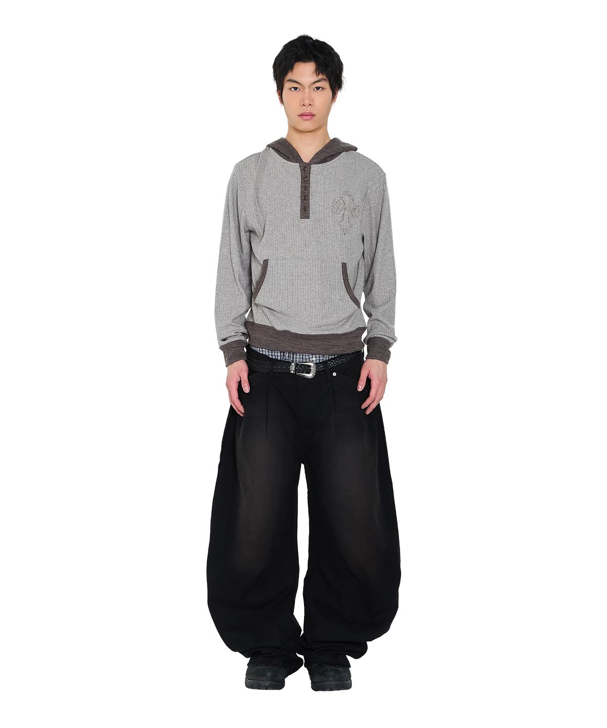 아캄(AAKAM) CROS2 Contrast Button Hoodie (Gray)