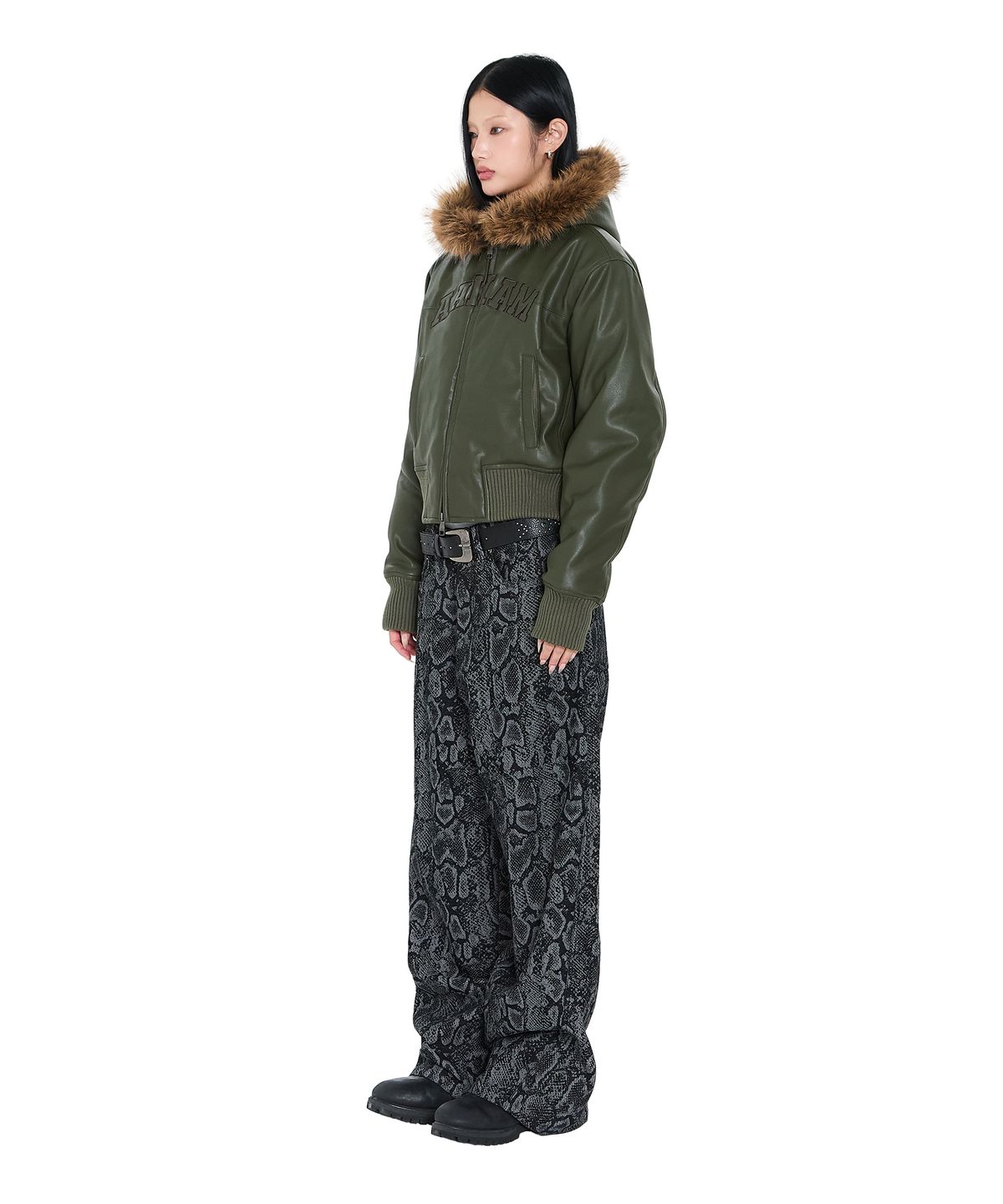 아캄(AAKAM) Python Patterned Denim Pants (Black)