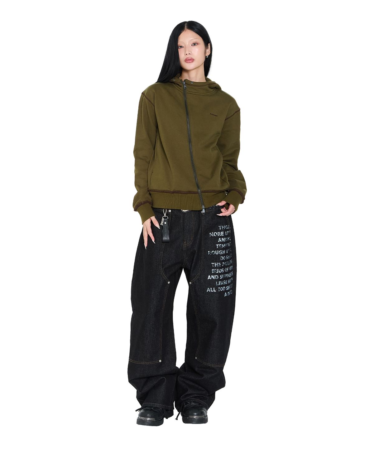 아캄(AAKAM) Double Knee Lettering Denim Pants (Black)