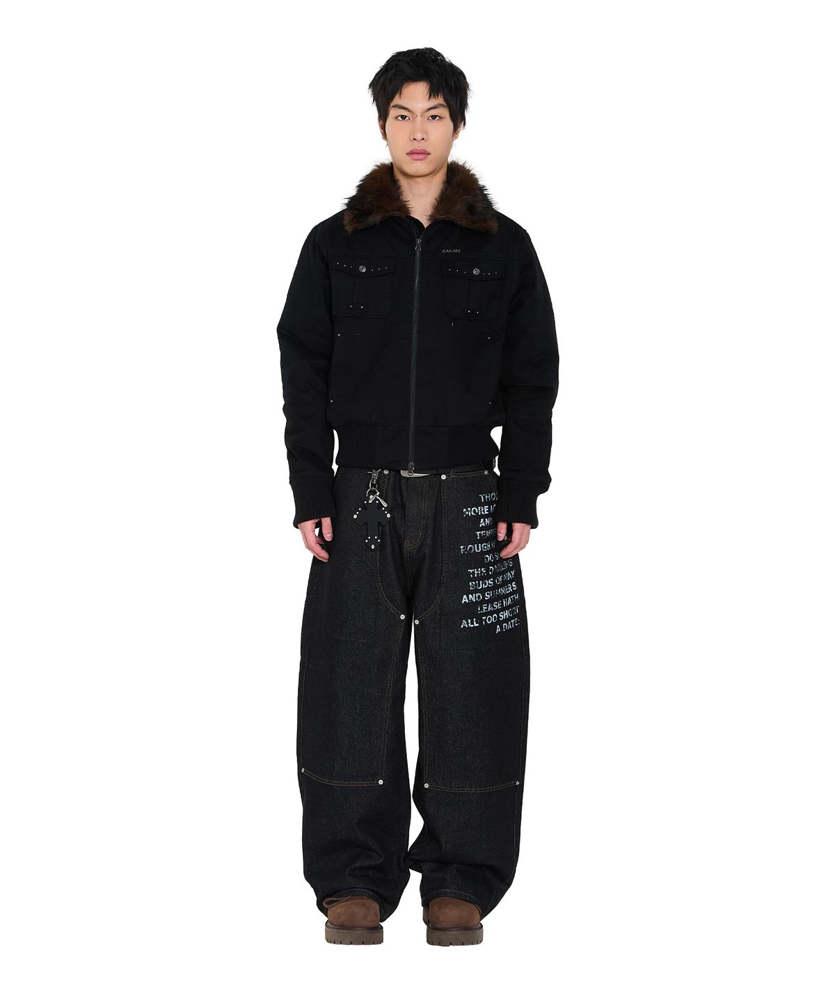 아캄(AAKAM) Double Knee Lettering Denim Pants (Black)