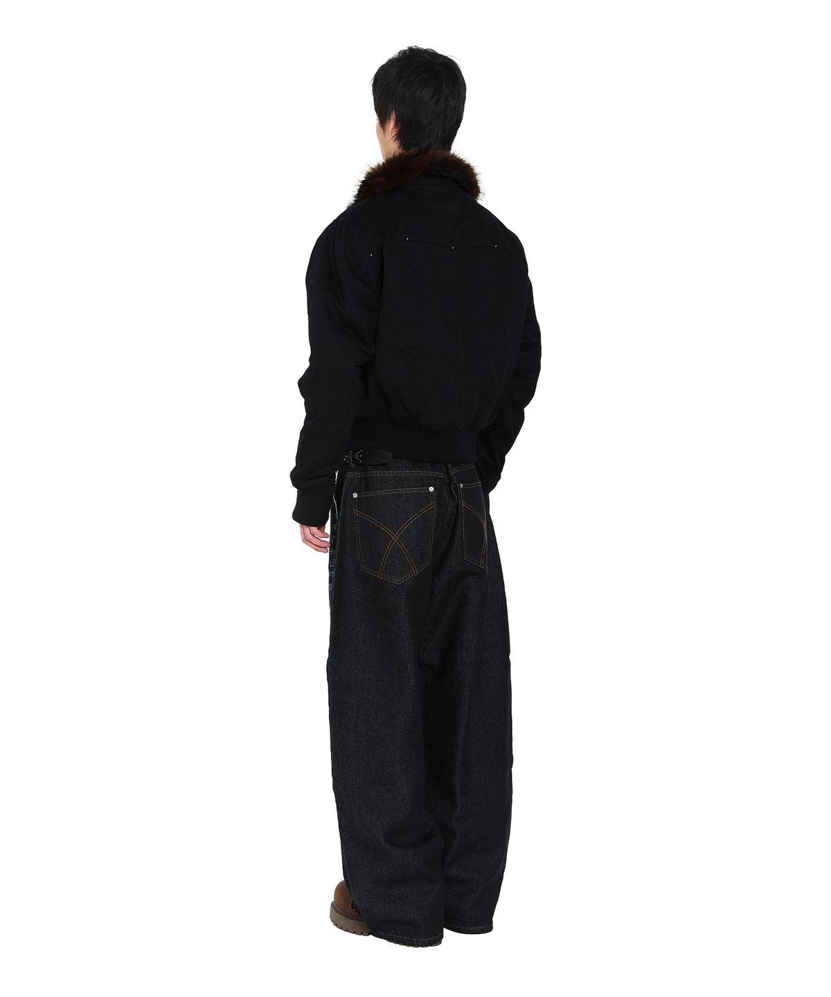 아캄(AAKAM) Double Knee Lettering Denim Pants (Black)