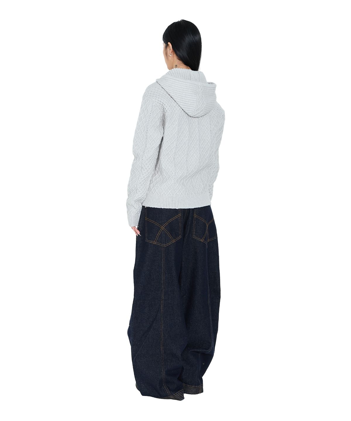 아캄(AAKAM) Knee Pin-Tuck Stitched Denim Pants (Blue)