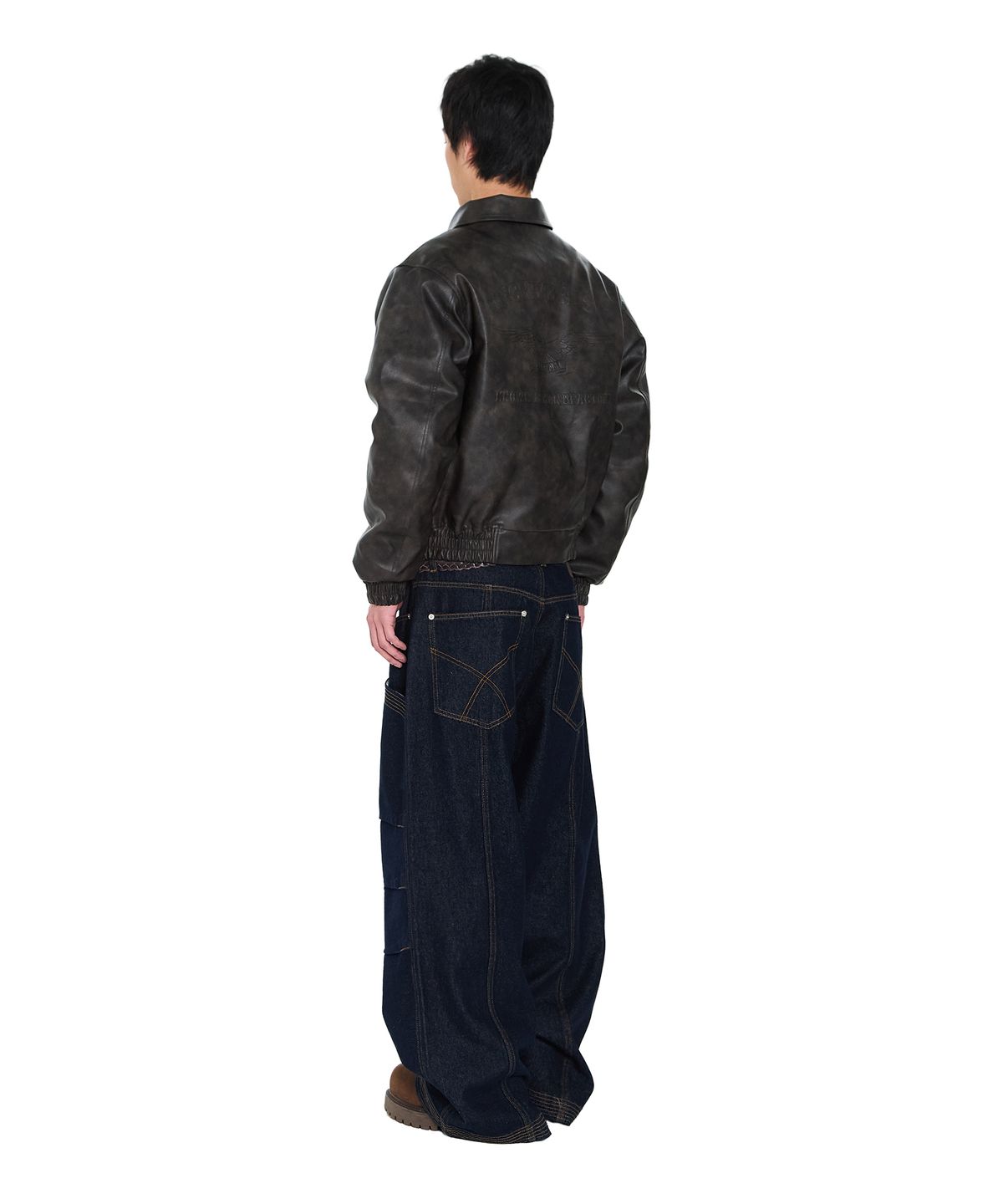 아캄(AAKAM) Knee Pin-Tuck Stitched Denim Pants (Blue)