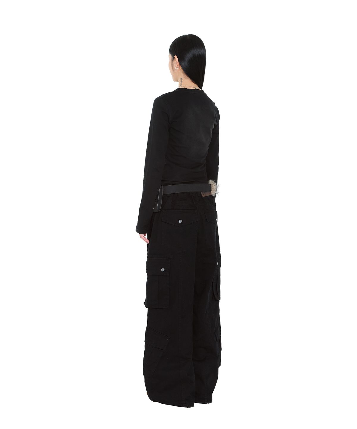 아캄(AAKAM) Knee Pin-Tuck Double Pocket Cargo Pants (Black)