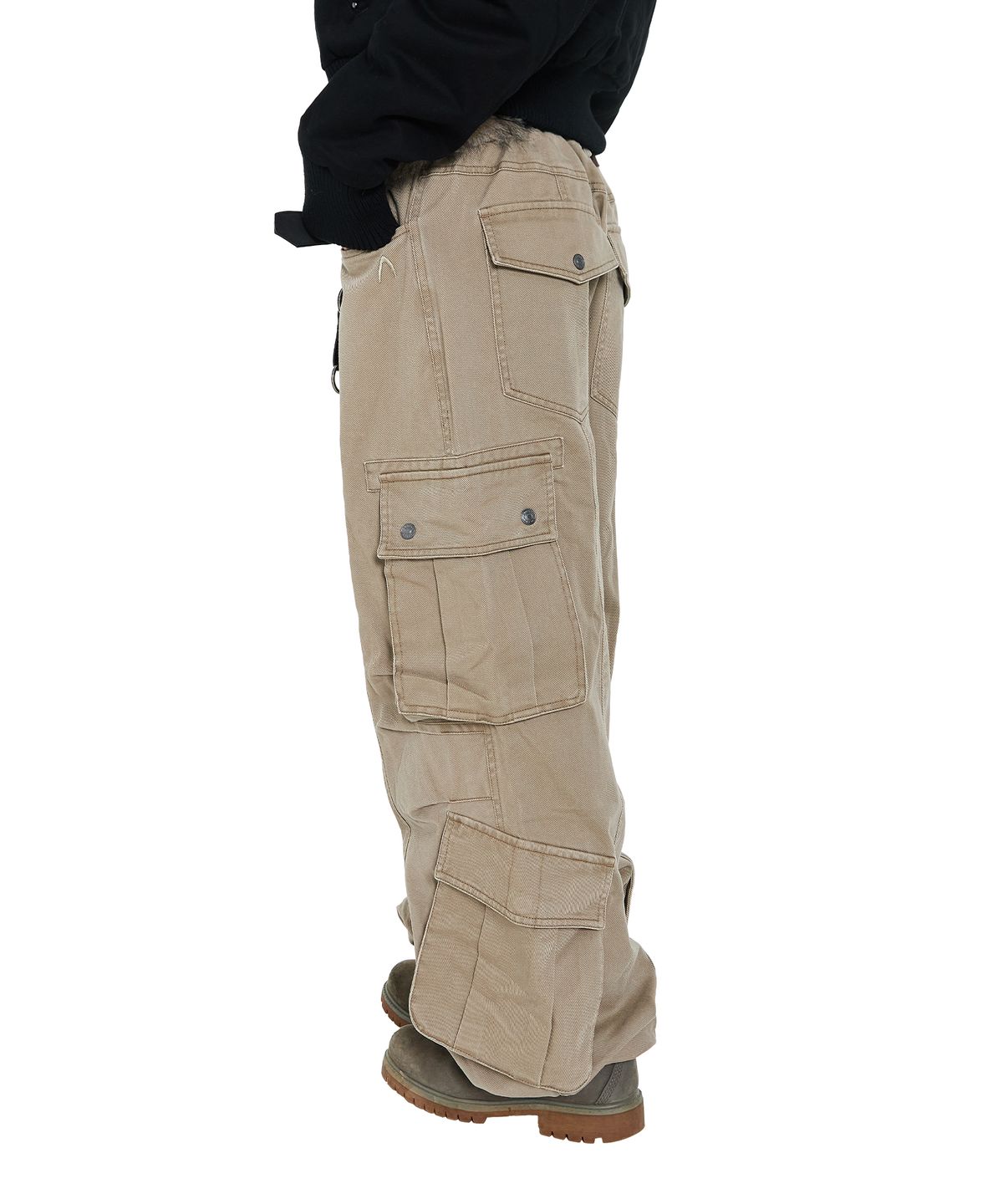 아캄(AAKAM) Knee Pin-Tuck Double Pocket Cargo Pants (Beige)