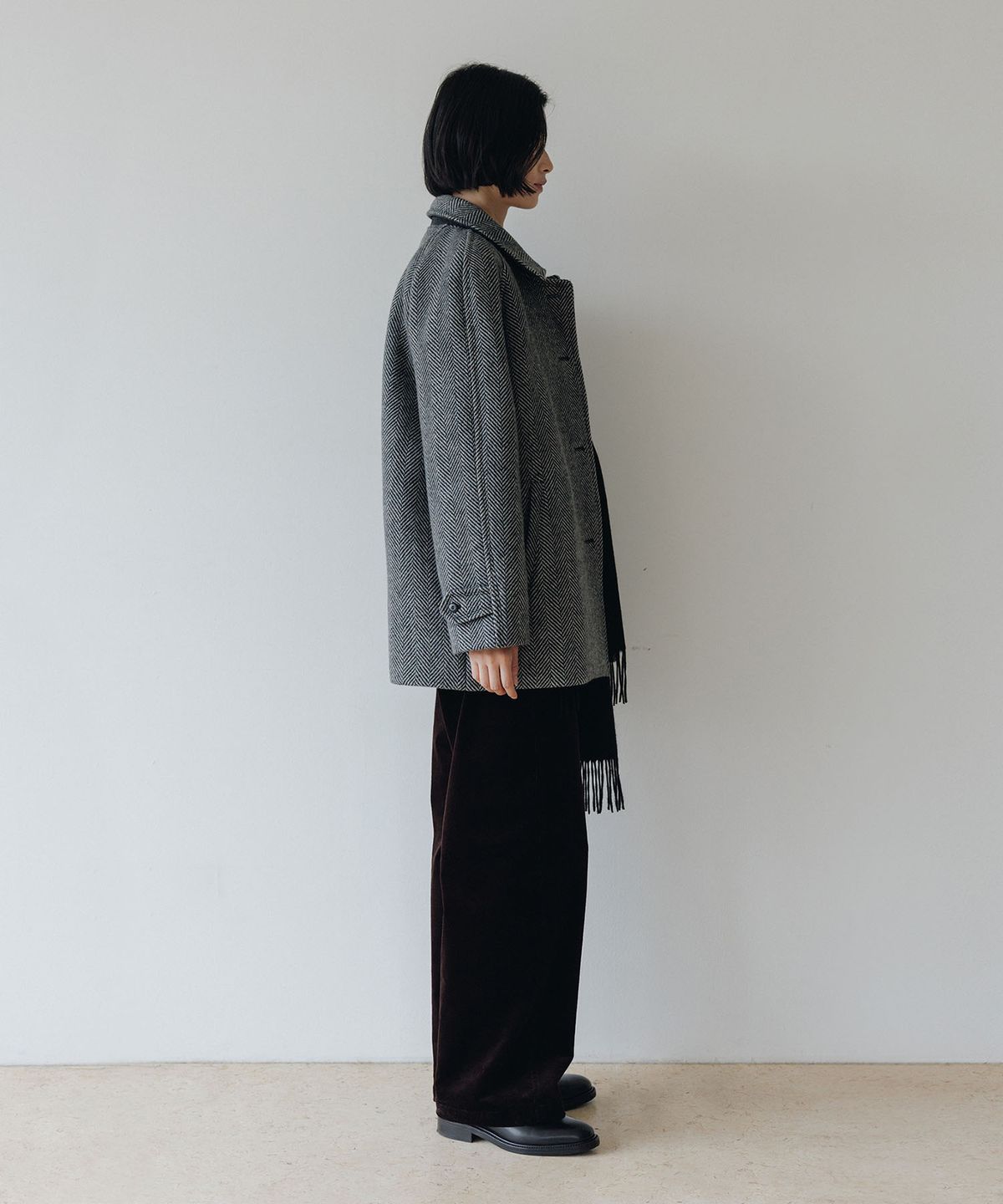 블랭크룸 우먼(BLANKROOM HER) 헤링본 하프 코트_SOFT BLACK