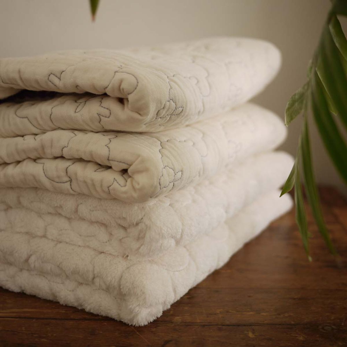 봄봄패브릭스(BOMBOM FABRICS) Gauze & Fleece Bear winter blanket