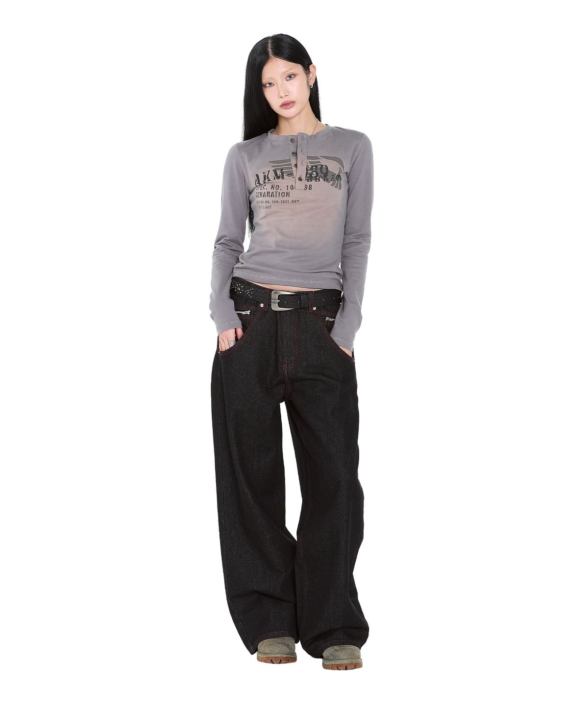 아캄(AAKAM) Button Lettering Long Sleeve (Brown)