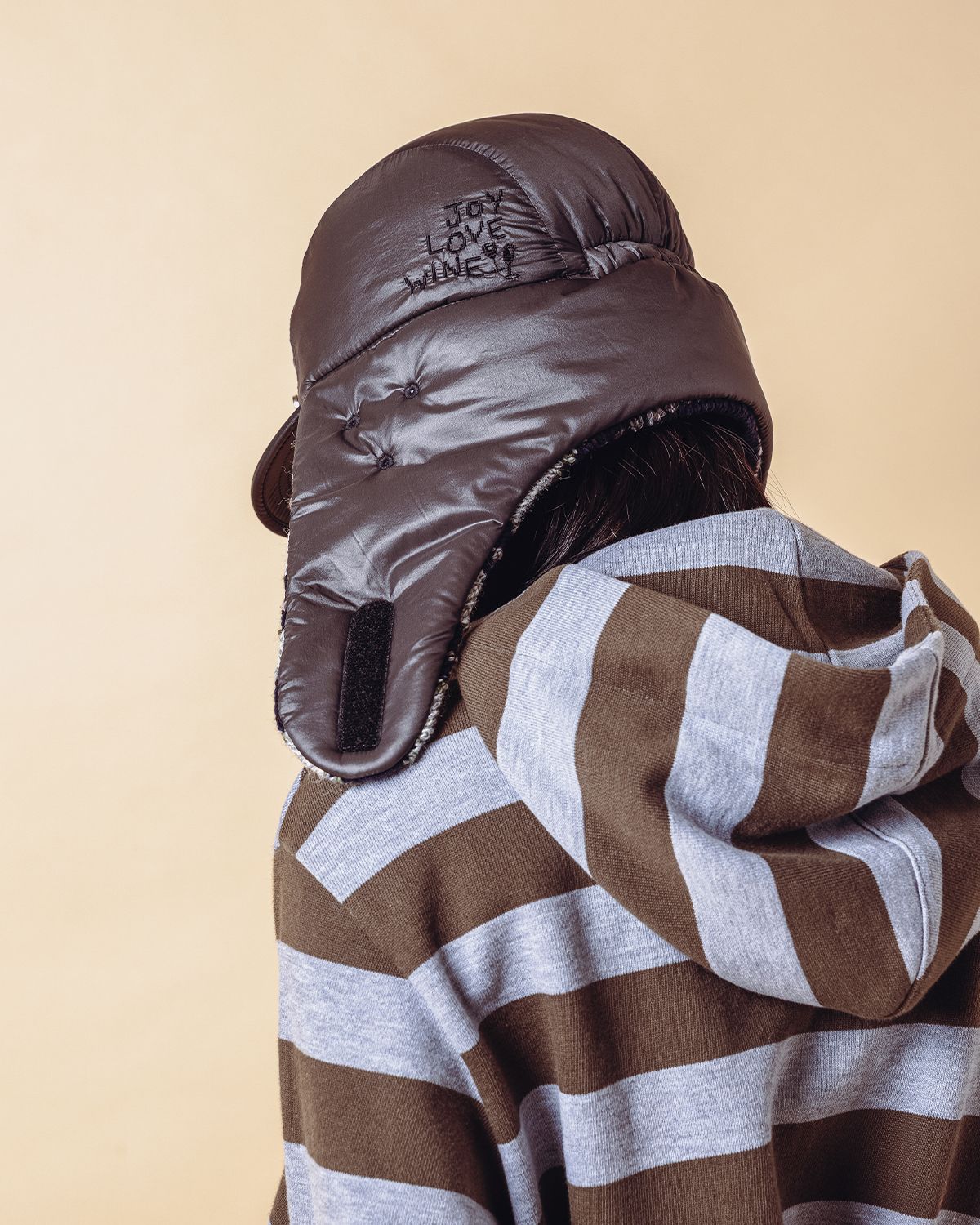 더뮤지엄비지터(THEMUSEUMVISITOR) PADDED TROOPER HAT (CHARCOAL)