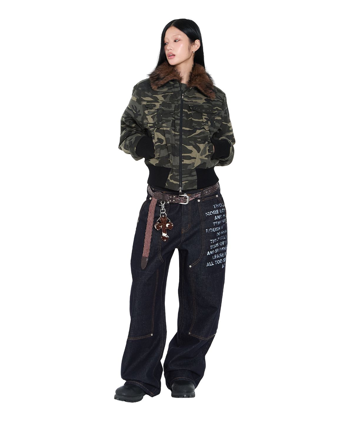 아캄(AAKAM) Studded High Neck Fur Jacket (Camo)