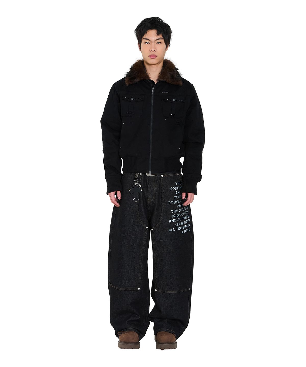 아캄(AAKAM) Studded High Neck Fur Jacket (Black)