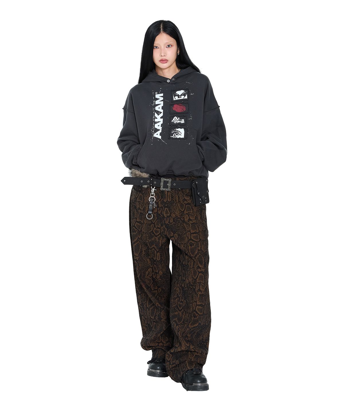 아캄(AAKAM) Buttoned Patch Hoodie (Black)