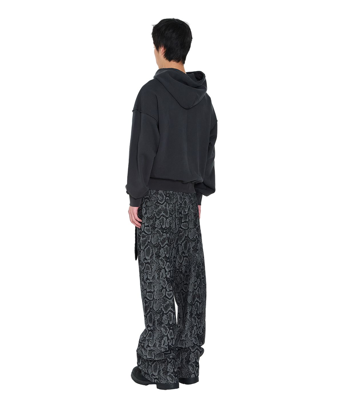 아캄(AAKAM) Buttoned Patch Hoodie (Black)