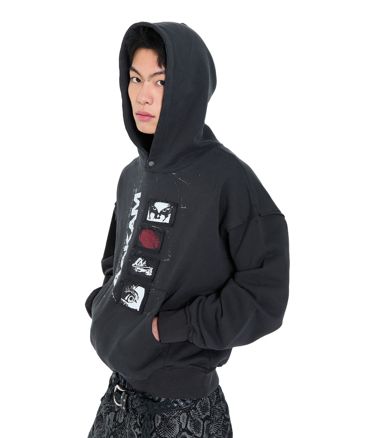 아캄(AAKAM) Buttoned Patch Hoodie (Black)