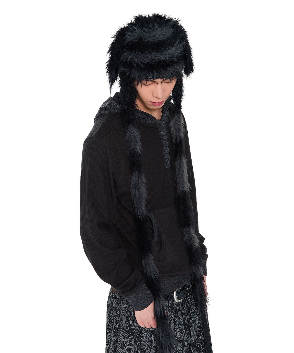 아캄(AAKAM) Hairy Puppy Hat (Black)