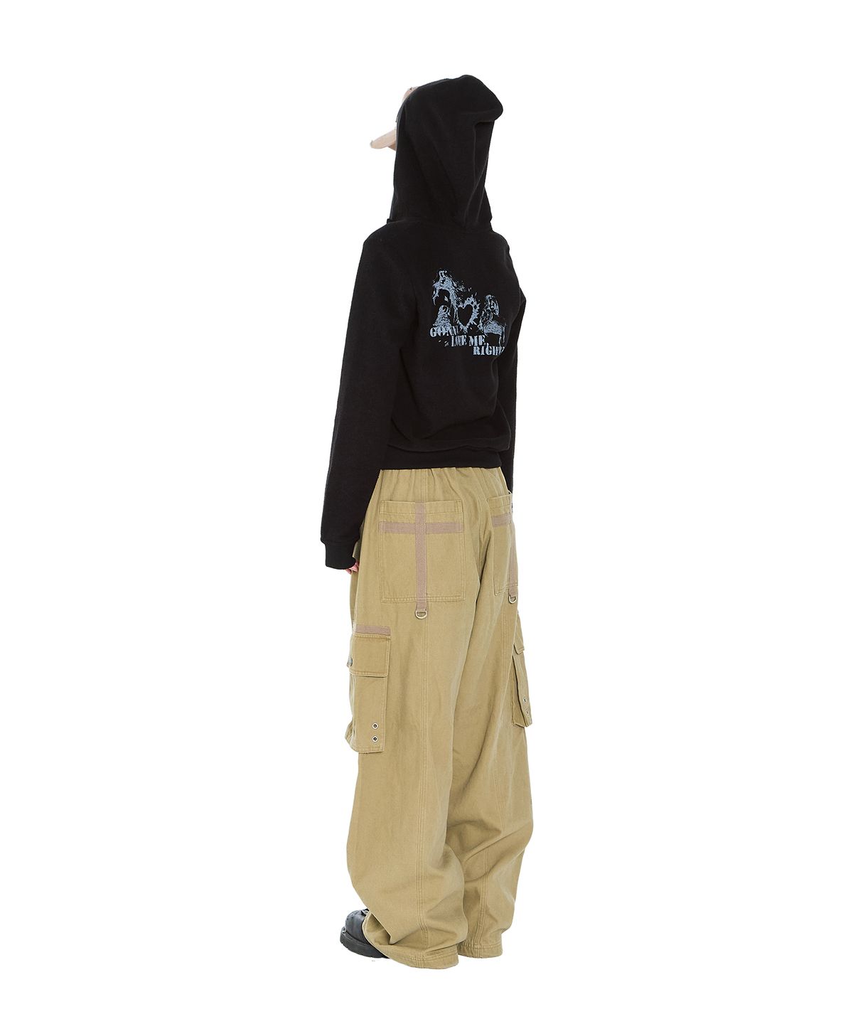 아캄(AAKAM) Knee Pin-Tuck Taped Cargo Pants (Beige)