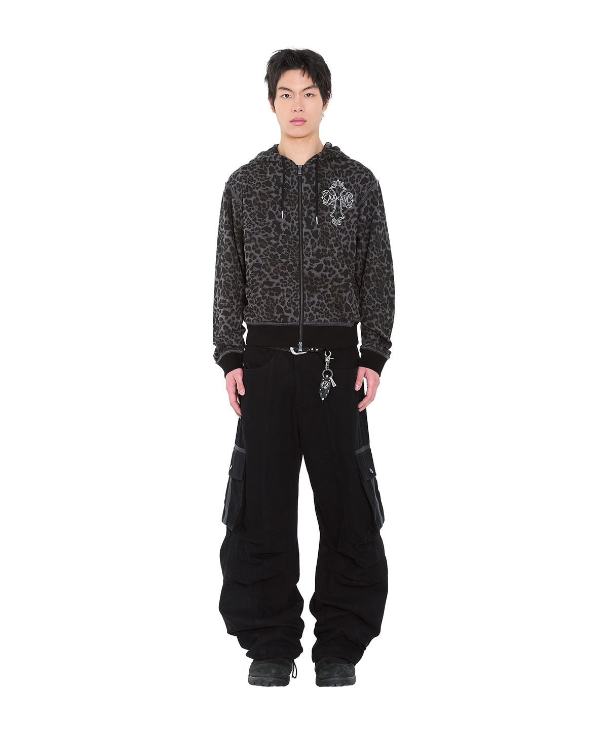 아캄(AAKAM) Knee Pin-Tuck Taped Cargo Pants (Black)