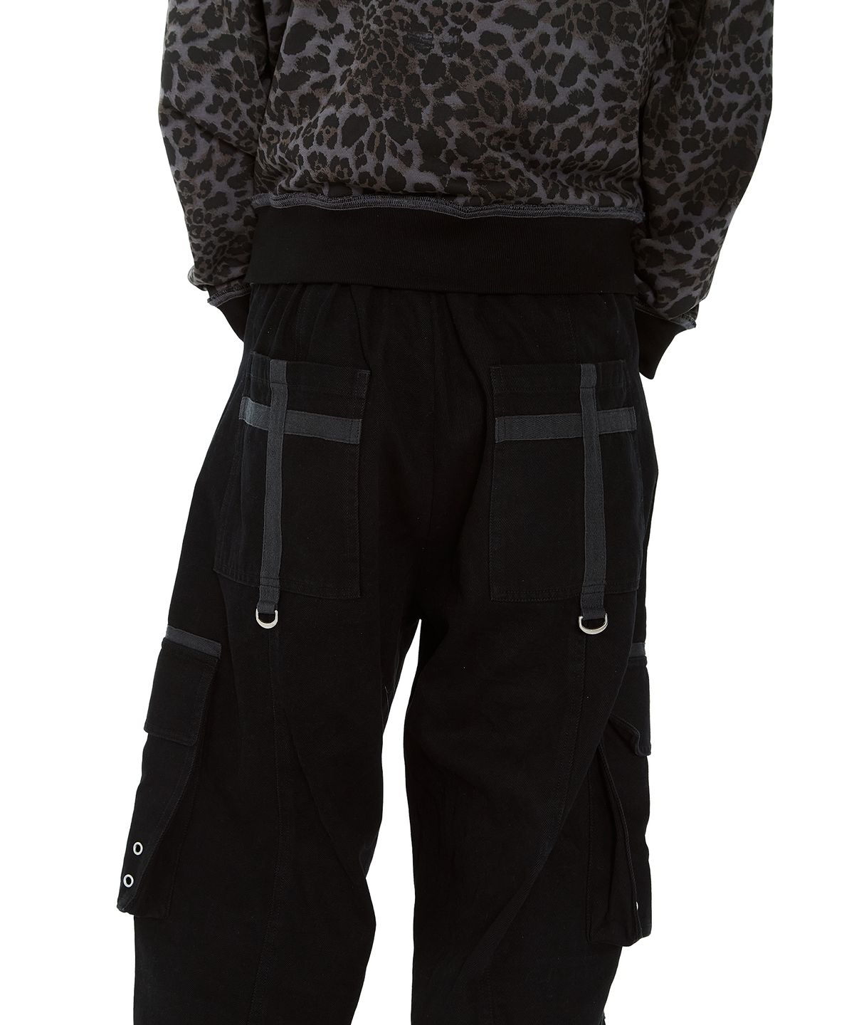 아캄(AAKAM) Knee Pin-Tuck Taped Cargo Pants (Black)