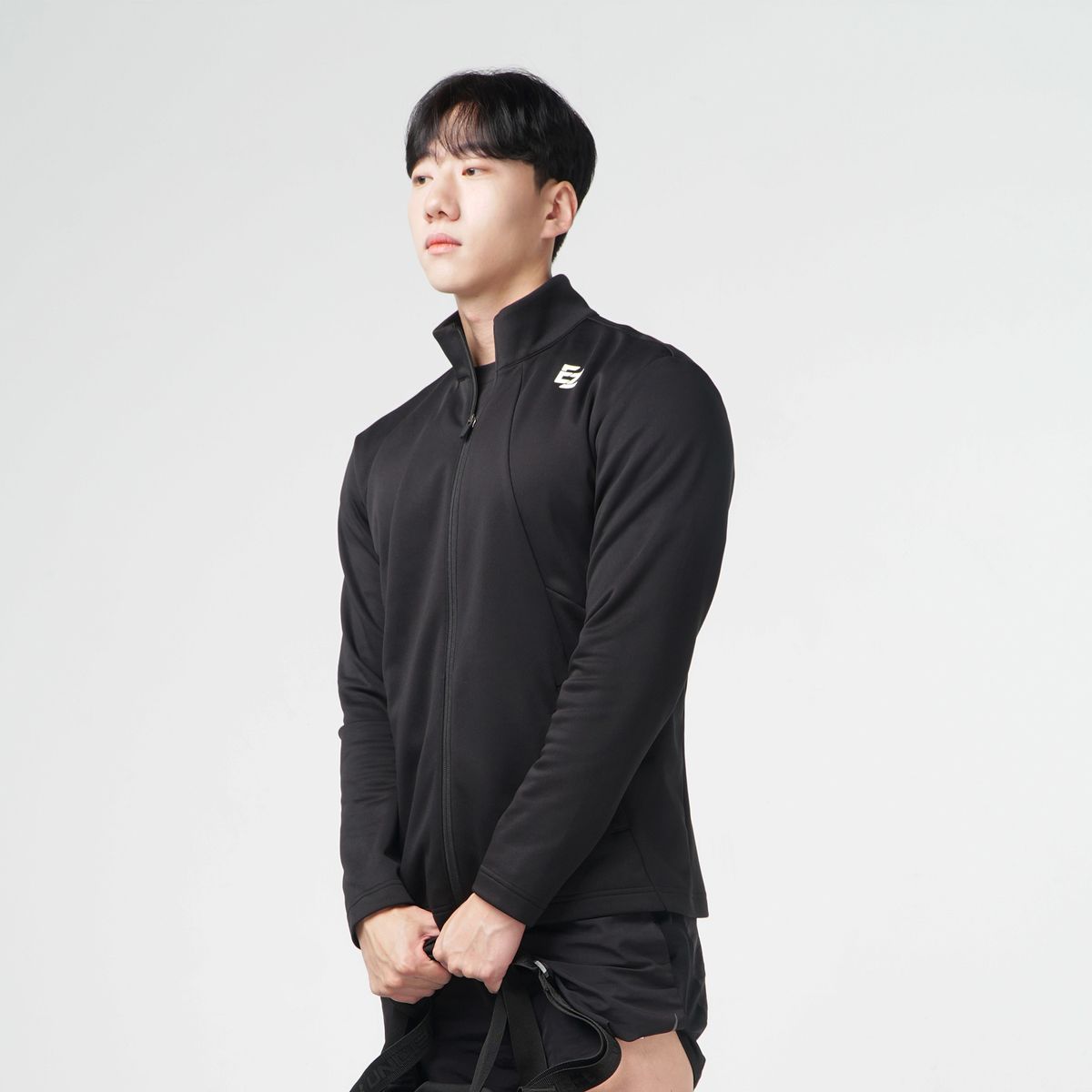이지투미(EZTOME) 액티브웜 트레이닝 자켓