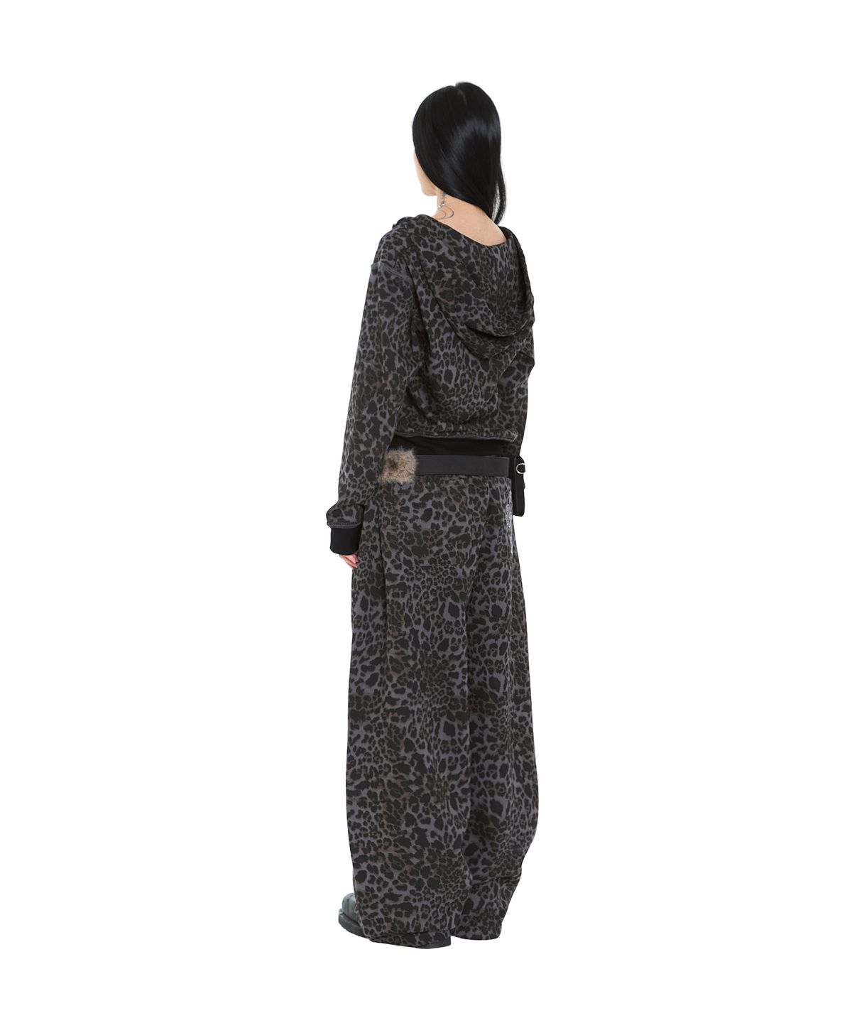 아캄(AAKAM) AKM CROS2 Leopard Zip-Up Hoodie (Charcoal)