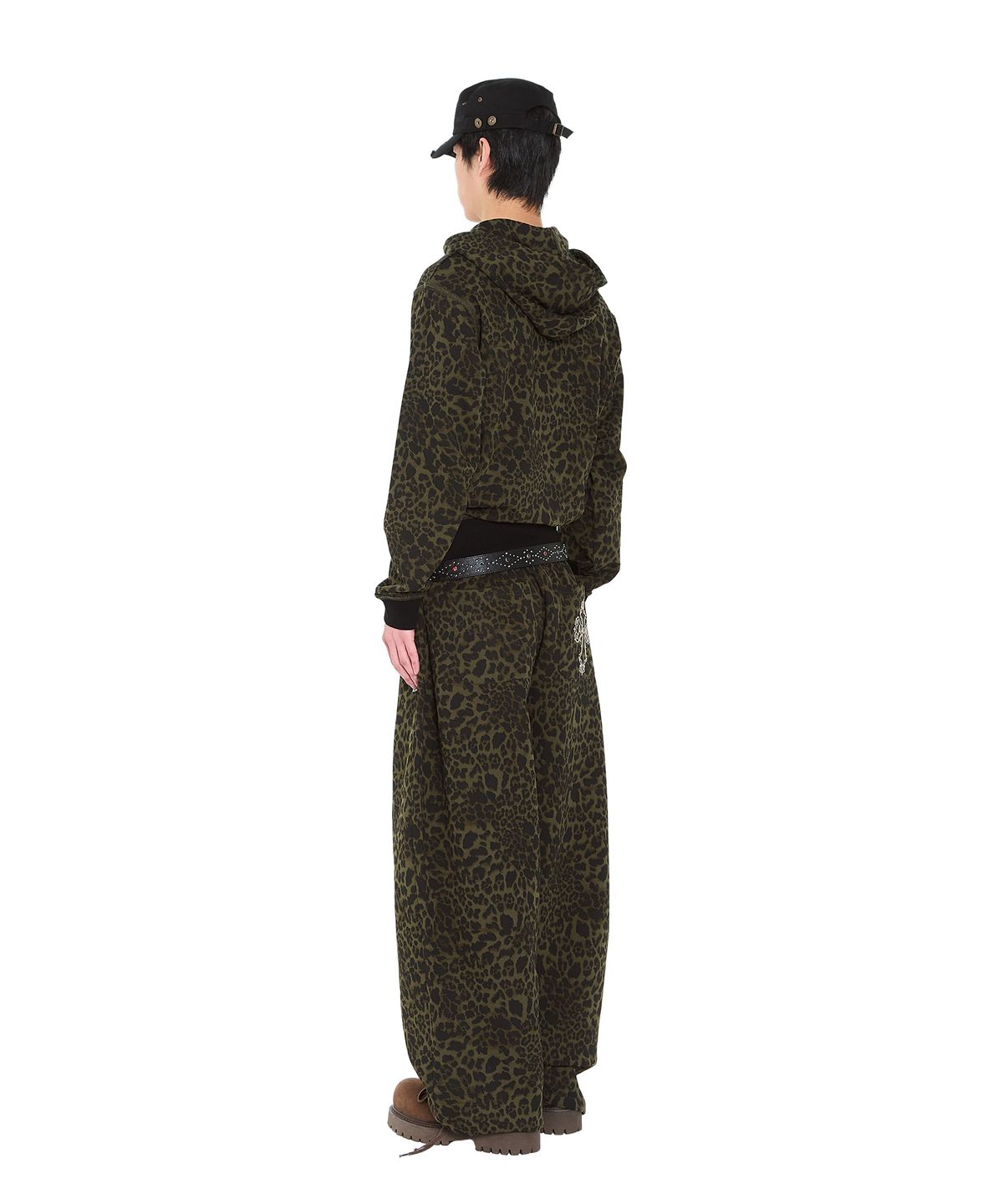 아캄(AAKAM) AKM CROS2 Leopard Sweatpants (Khaki)