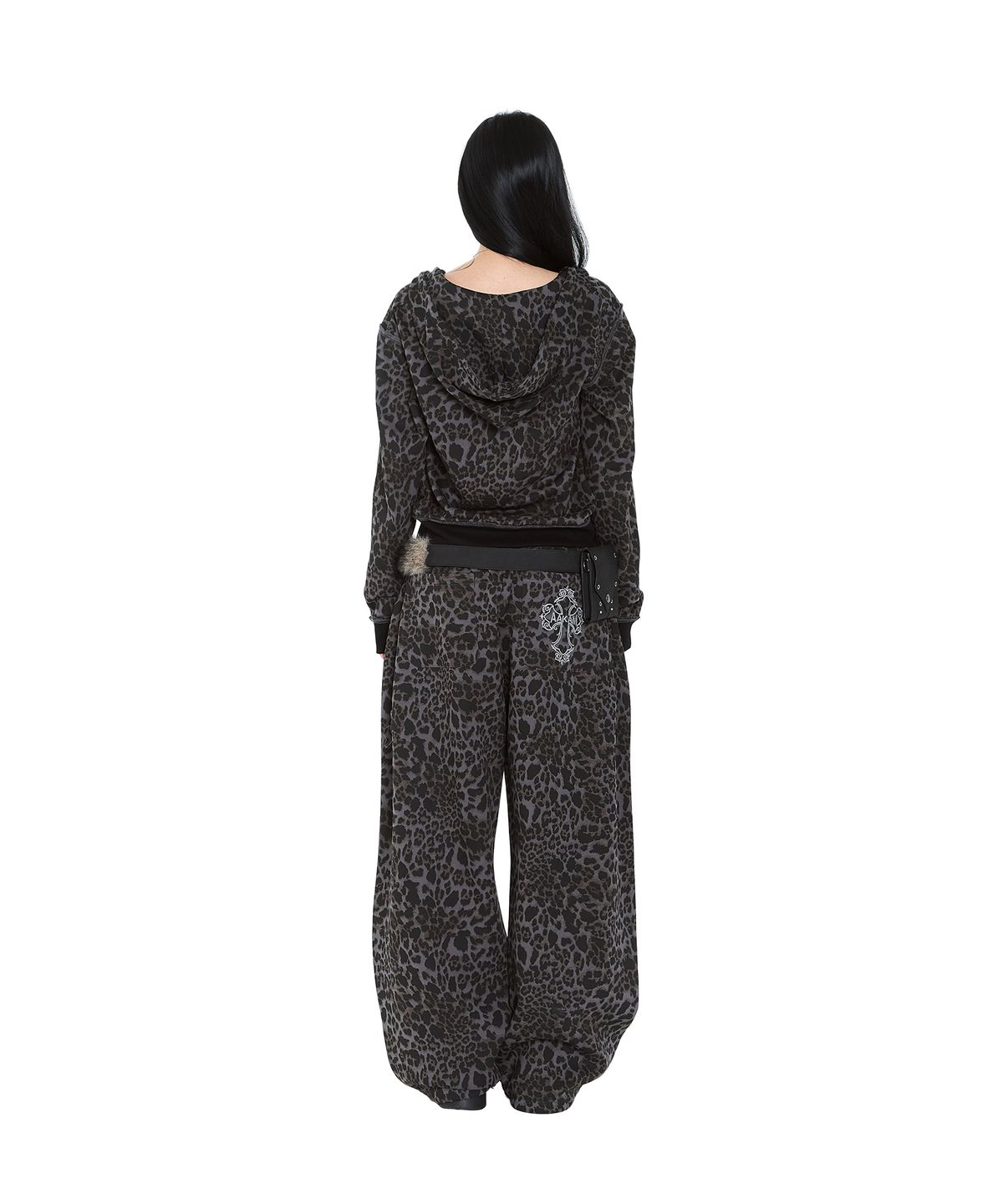 아캄(AAKAM) AKM CROS2 Leopard Sweatpants (Charcoal)