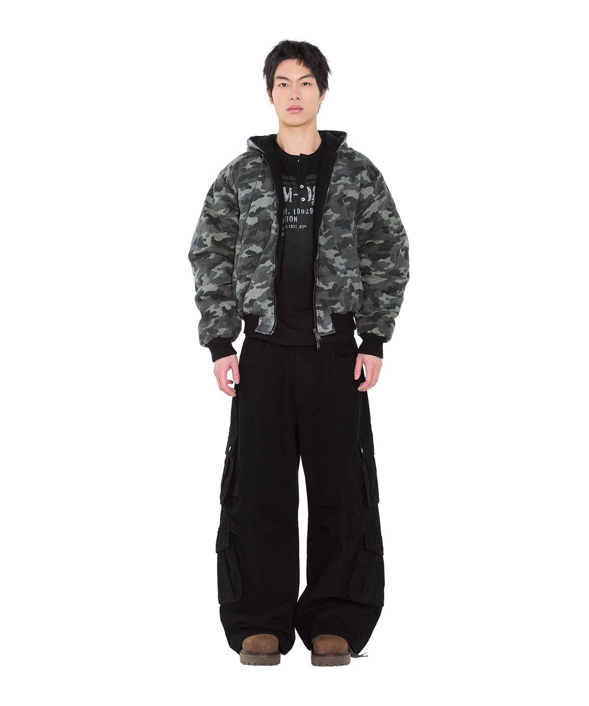 아캄(AAKAM) Camouflage Reversible Puffer Jacket (Black)
