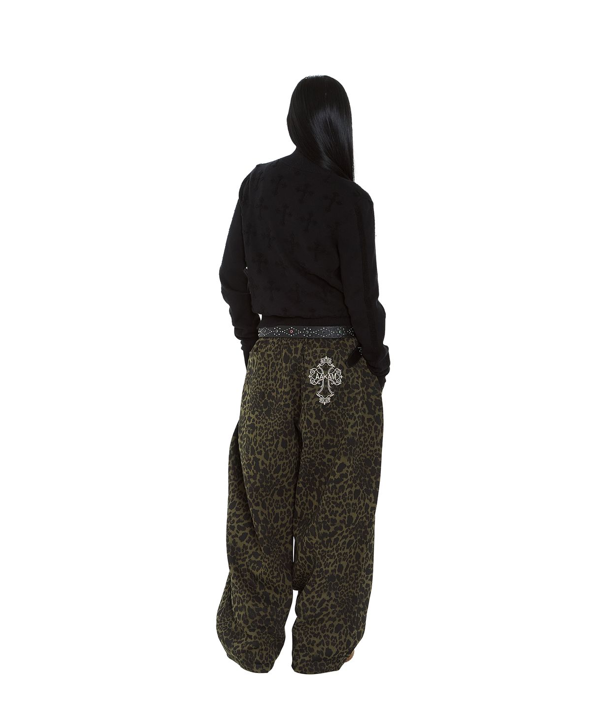 아캄(AAKAM) Cross Boucle Knit Zip-Up (Black)