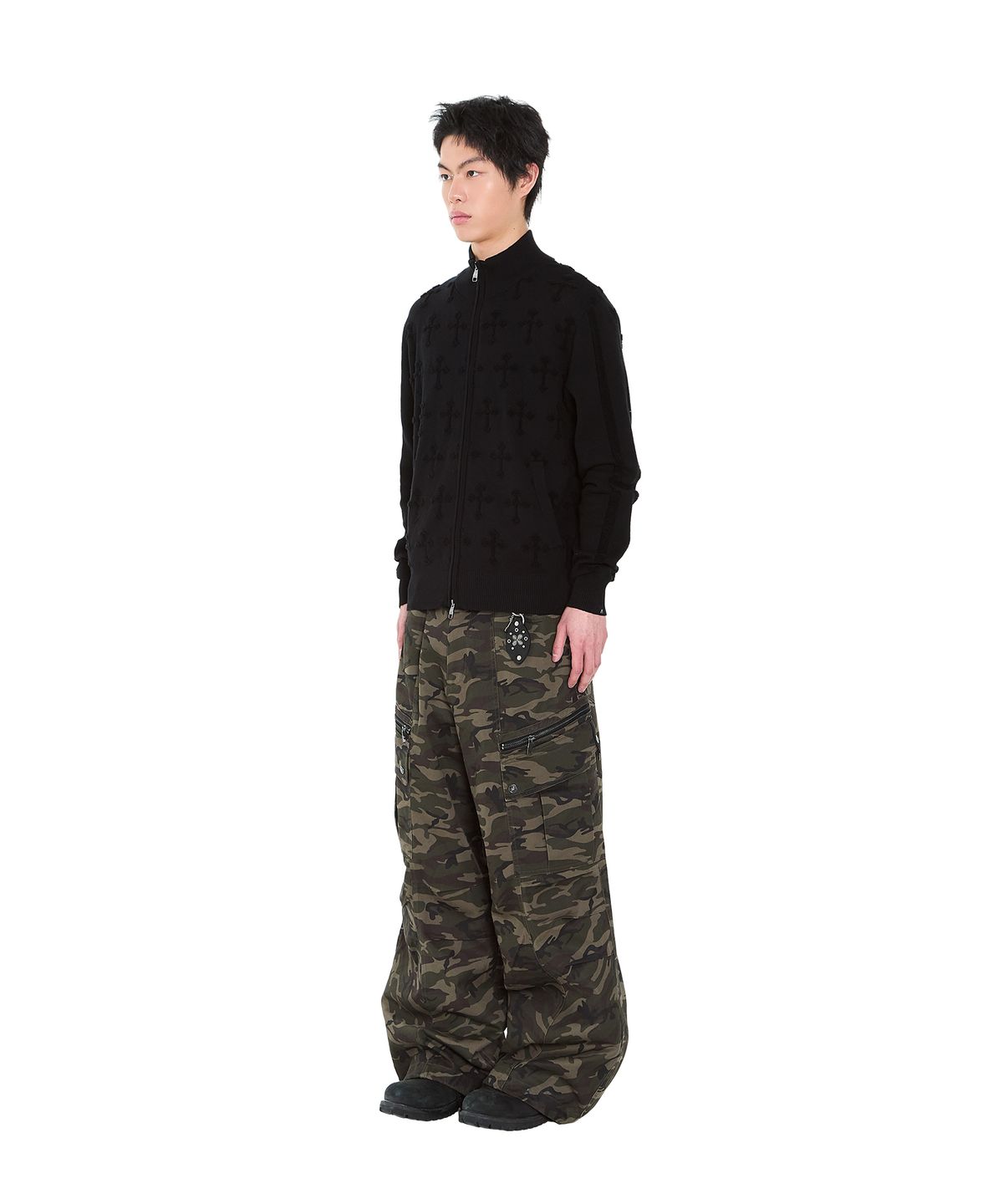 아캄(AAKAM) Cross Boucle Knit Zip-Up (Black)
