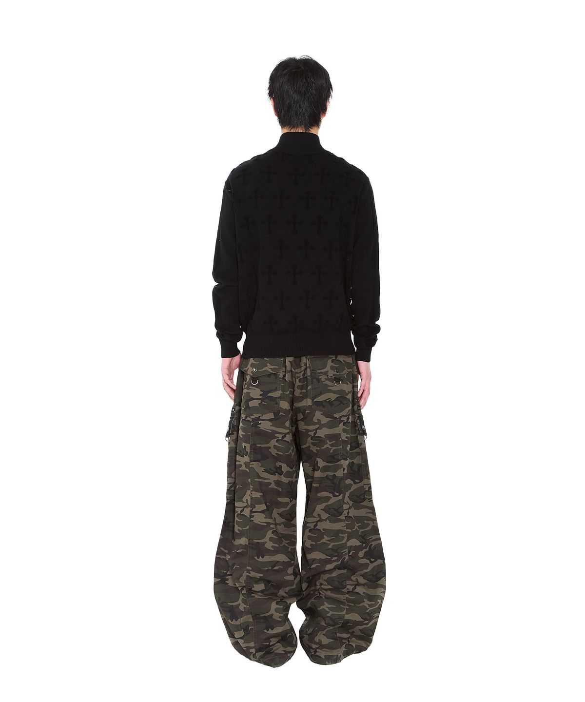 아캄(AAKAM) Cross Boucle Knit Zip-Up (Black)