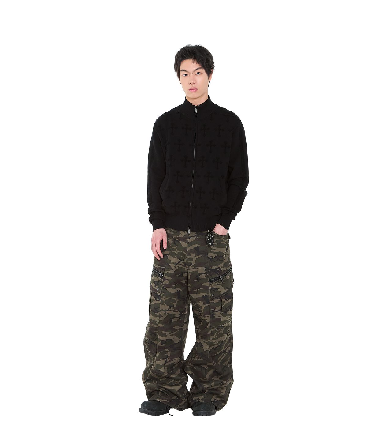 아캄(AAKAM) Cross Boucle Knit Zip-Up (Black)