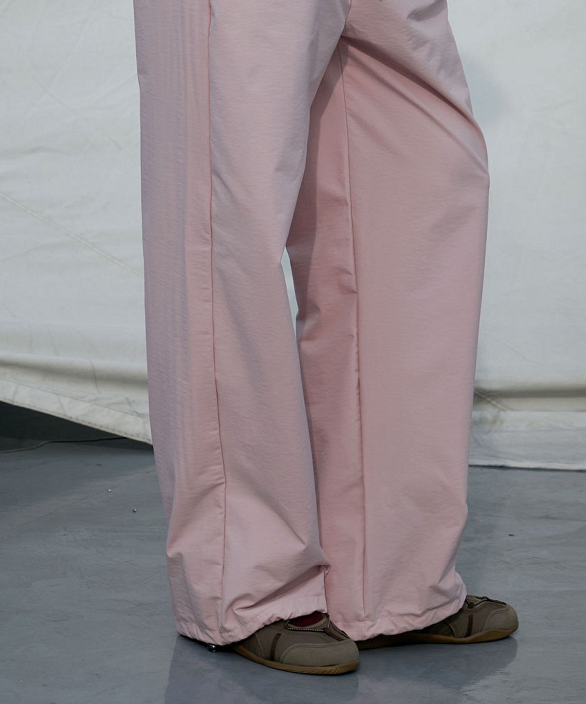데비웨어(DEVIWEAR) 웜업 우븐 스트링 팬츠 DEVI-B0092-에쉬핑크