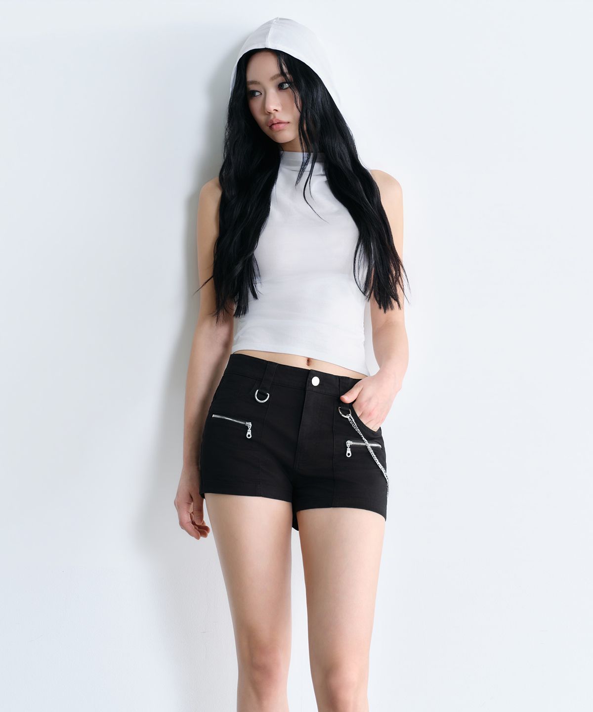 무신사 스탠다드 우먼(MUSINSA STANDARD WOMAN) 우먼즈 드레이프 후디드 슬리브리스 탑 [화이트]
